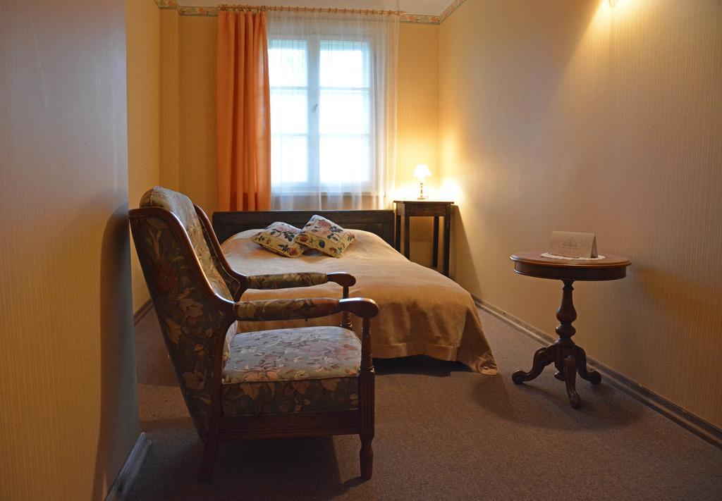 Hotel Ungurmuiza à Auciems Chambre photo