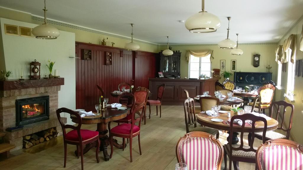 Hotel Ungurmuiza à Auciems Extérieur photo